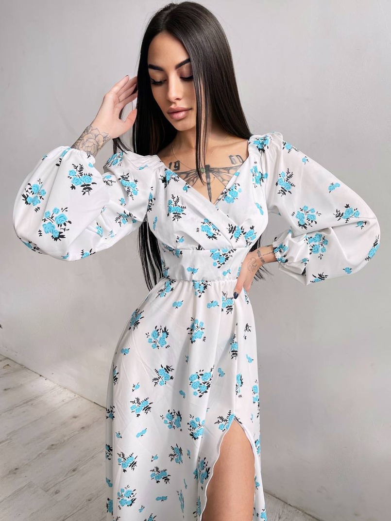 Квіткова сукня-міді з розрізом та об'ємними рукавами Квіткова сукня-міді з розрізом та об'ємними рукавами | PUSHKA SHOP