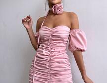 Сукня - міні з драпіруванням та трояндою-чокером Сукня - міні з драпіруванням та трояндою-чокером | PUSHKA SHOP