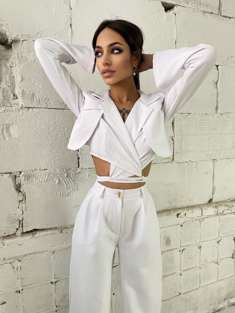 Комплект: укорочённый пиджак с завязками на талии + брюки Комплект: укорочённый пиджак с завязками на талии + брюки | PUSHKA SHOP