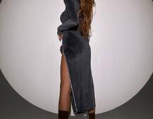 Оксамитова сукня міді з підплічниками, декорована стразами | PUSHKA SHOP