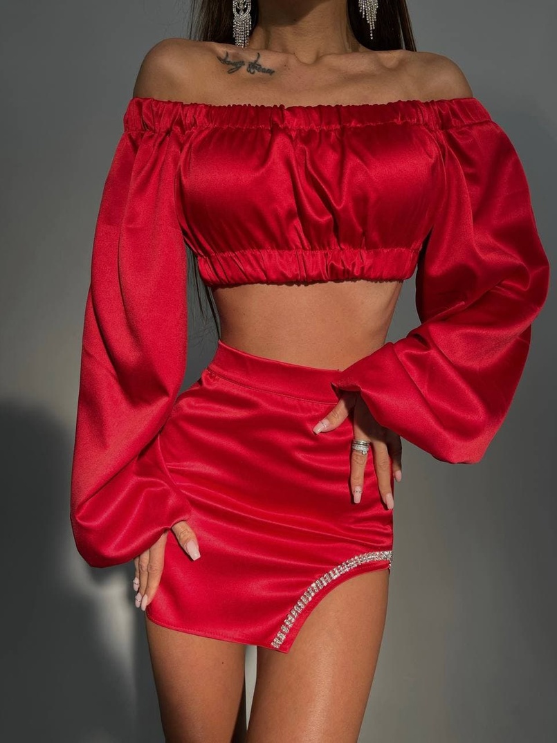 Атласный комплект, декорированный стразами | PUSHKA SHOP