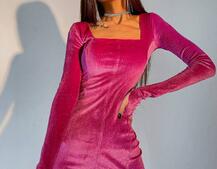 Бархатное платье по фигуре с разрезом  | PUSHKA SHOP