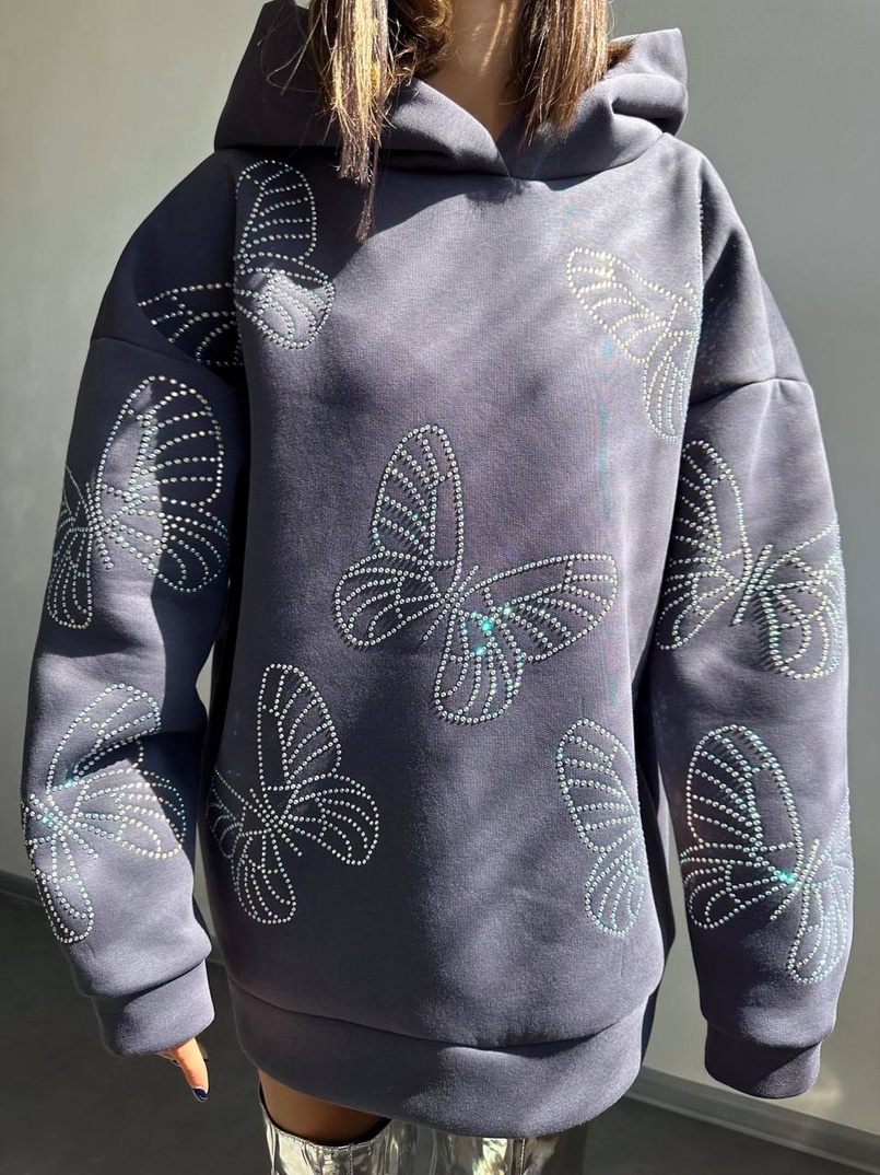 Трендове худі over size із сяючими стразами Трендове худі over size із сяючими стразами | PUSHKA SHOP