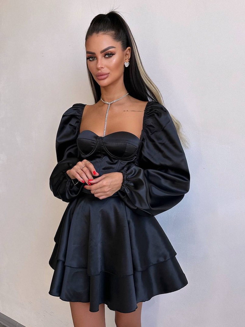 Атласна корсетна сукня бюстьє з пишною подвійною спідницею та об‘ємними рукавами Атласна корсетна сукня бюстьє з пишною подвійною спідницею та об‘ємними рукавами | PUSHKA SHOP