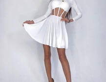 Приталенное платье с корсетной вставкой и пышной юбкой-солцем Приталенное платье с корсетной вставкой и пышной юбкой-солцем | PUSHKA SHOP