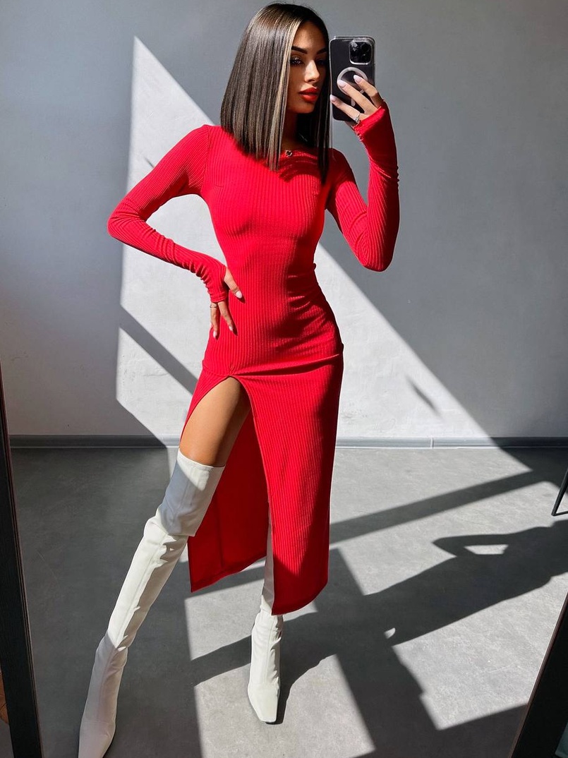 Трикотажна сукня міді зі шнурівкою на спинці Трикотажна сукня міді зі шнурівкою на спинці | PUSHKA SHOP