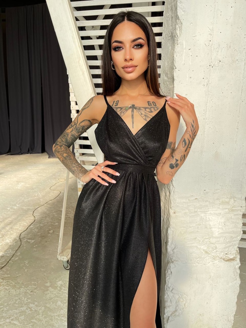 Блестящее платье-макси с разрезом Блестящее платье-макси с разрезом | PUSHKA SHOP