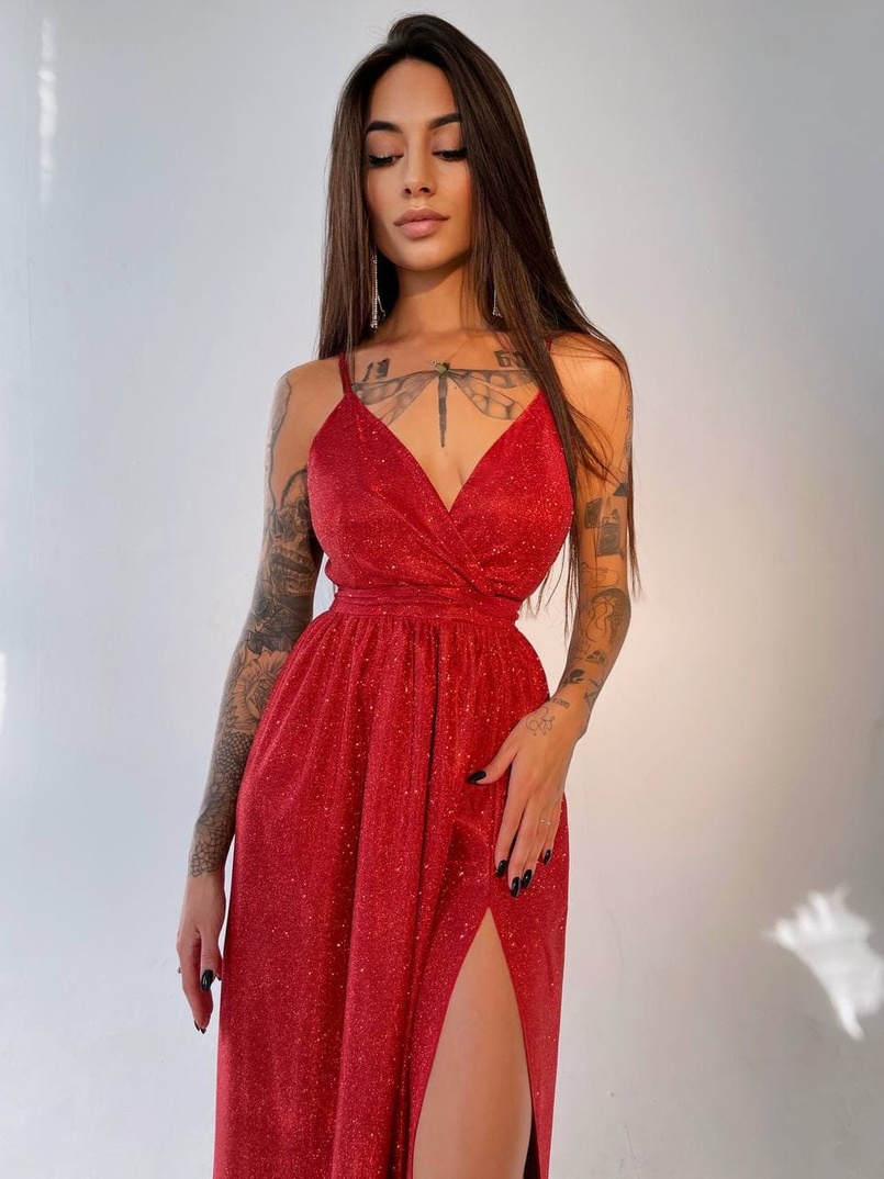 Блестящее платье-макси с разрезом Блестящее платье-макси с разрезом | PUSHKA SHOP