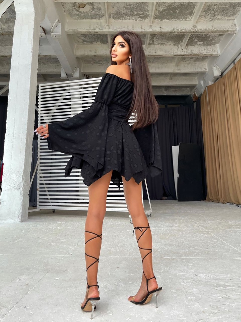 Платье с расклешенными рукавами в комплекте с корсетом Платье с расклешенными рукавами в комплекте с корсетом | PUSHKA SHOP