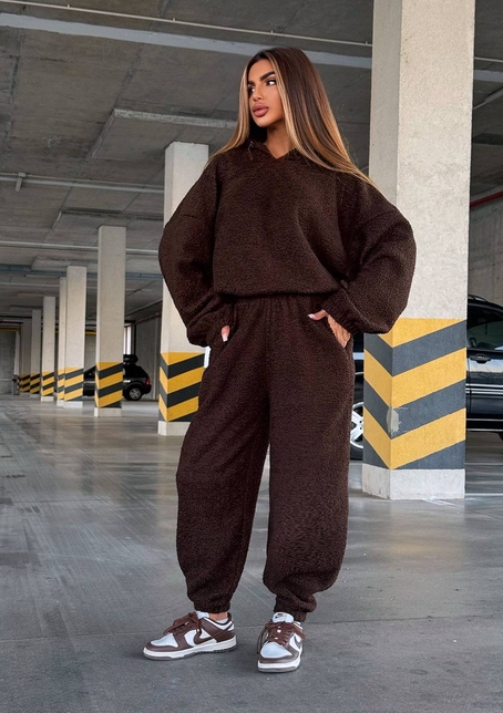 Теплий та мʼякий комплект: Обʼємний худі з капюшоном та штани з манжетами  Дуже приємний до тіла | PUSHKA SHOP