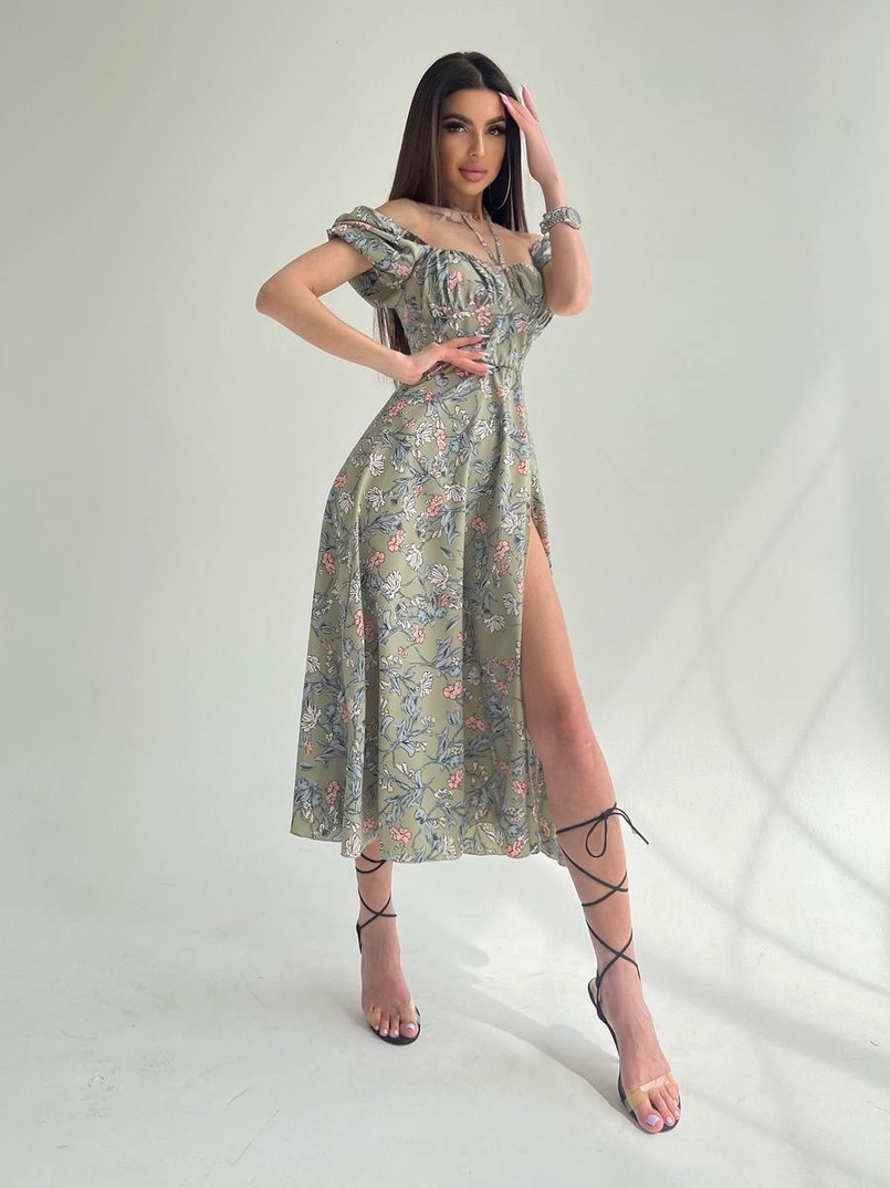 Платье миди с завязками на груди в цветочный принт Платье миди с завязками на груди в цветочный принт | PUSHKA SHOP