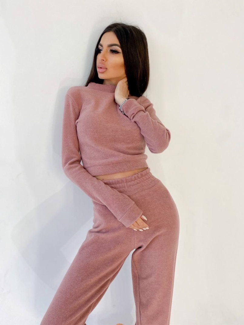 Очень комфортный и приятный к телу базовый костюм из качественной Ангоры  | PUSHKA SHOP