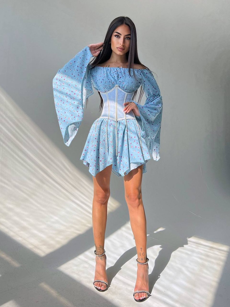 Сукня асиметричного крою з розкльошеними рукавами + корсет декорований стразами Ручна робота Сукня асиметричного крою з розкльошеними рукавами + корсет декорований стразами Ручна робота | PUSHKA SHOP