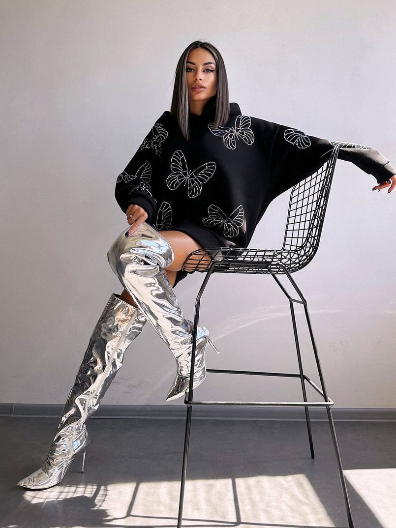 Трендове худі over size із сяючими стразами  Трендове худі over size із сяючими стразами  | PUSHKA SHOP