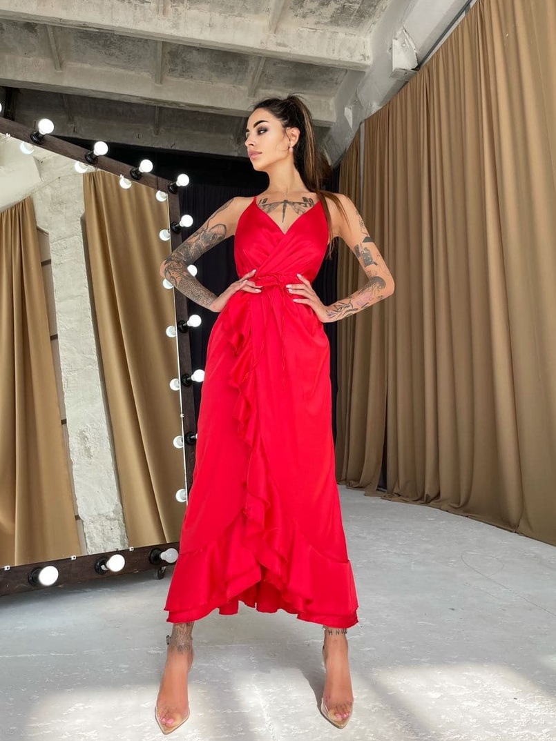 Шелковое платье-миди с оборками Шелковое платье-миди с оборками | PUSHKA SHOP