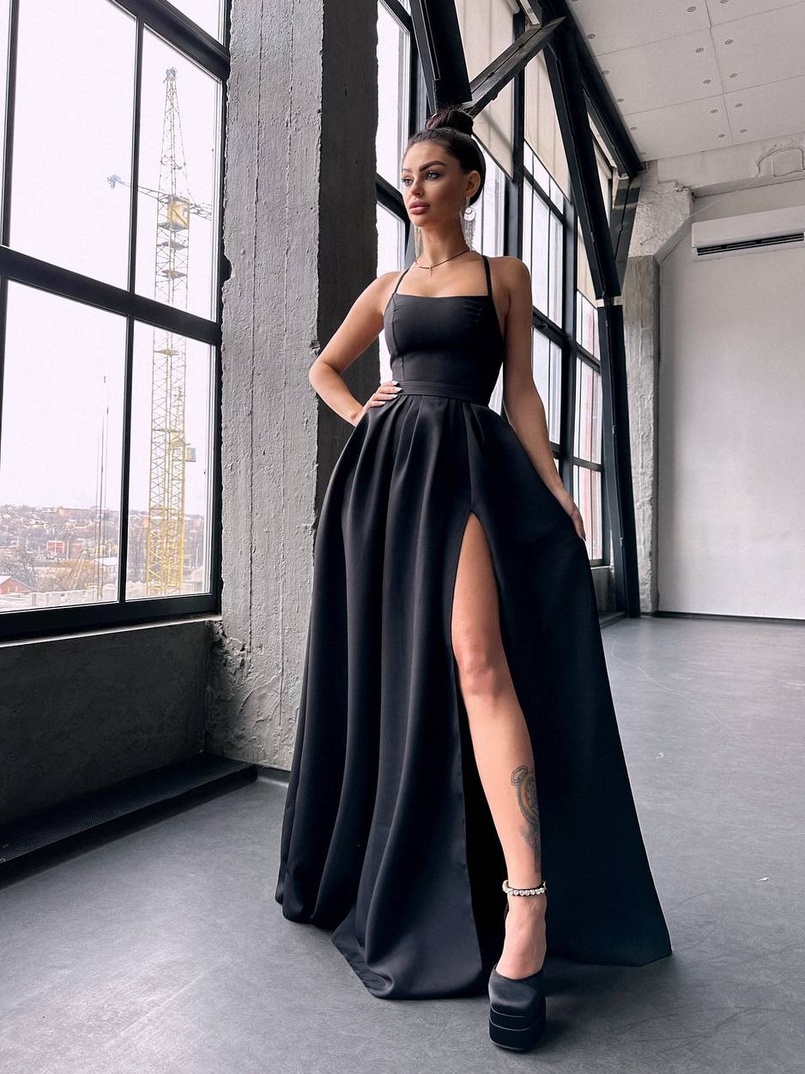 Сукня максі  зі шнурівкою на спинці | PUSHKA SHOP