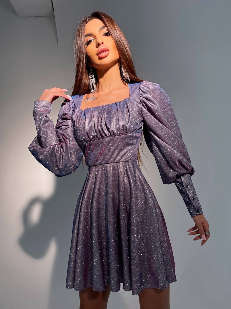 Блестящее платье с объемными рукавами  Блестящее платье с объемными рукавами  | PUSHKA SHOP