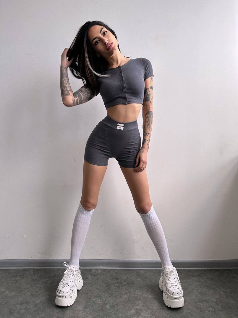 Комплект: топ на ґудзиках + велосипедки Комплект: топ на ґудзиках + велосипедки | PUSHKA SHOP