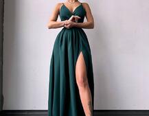 Сукня максі на тонких бретелях з розрізом на спідниці  | PUSHKA SHOP