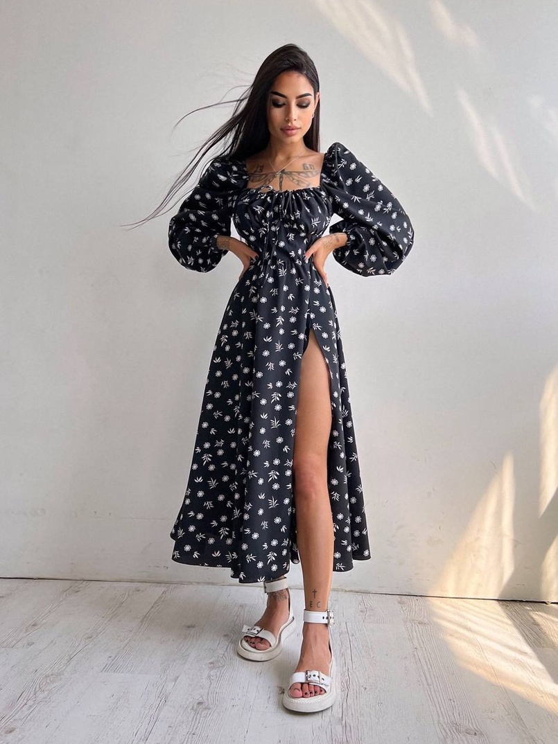 Сукня міді з розрізом на спідниці Сукня міді з розрізом на спідниці | PUSHKA SHOP