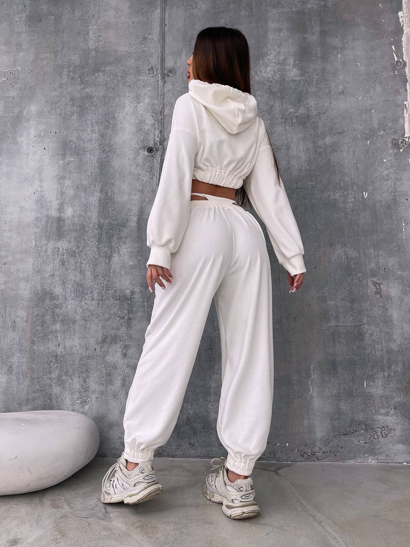 Велюровий комплект: кофта з корсетними елементами + джогери з імітацією трусиків Велюровий комплект: кофта з корсетними елементами + джогери з імітацією трусиків | PUSHKA SHOP