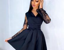 Милое платье с расклешенными кружевными рукавами Милое платье с расклешенными кружевными рукавами | PUSHKA SHOP