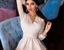 Милое платье с пышной юбочкой и запахом на груди Милое платье с пышной юбочкой и запахом на груди | PUSHKA SHOP