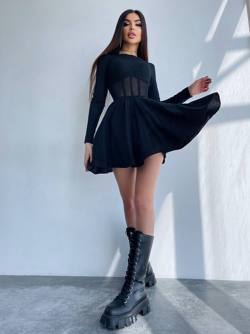 Приталена сукня з корсетною вставкою та спідницею-сонцем Приталена сукня з корсетною вставкою та спідницею-сонцем | PUSHKA SHOP