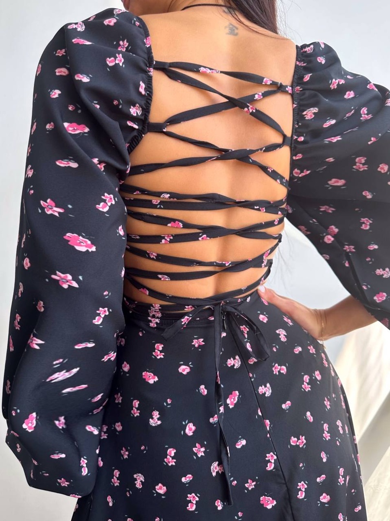 Сукня -міді зі шнурівкою на спинці та розрізом на ніжці Сукня -міді зі шнурівкою на спинці та розрізом на ніжці | PUSHKA SHOP