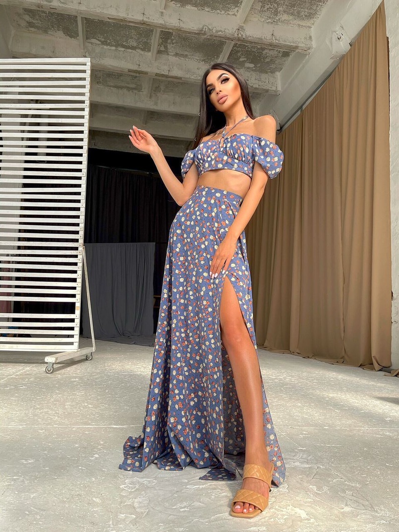 Цветочный топ с завязками на груди и юбка-макси с разрезом  | PUSHKA SHOP