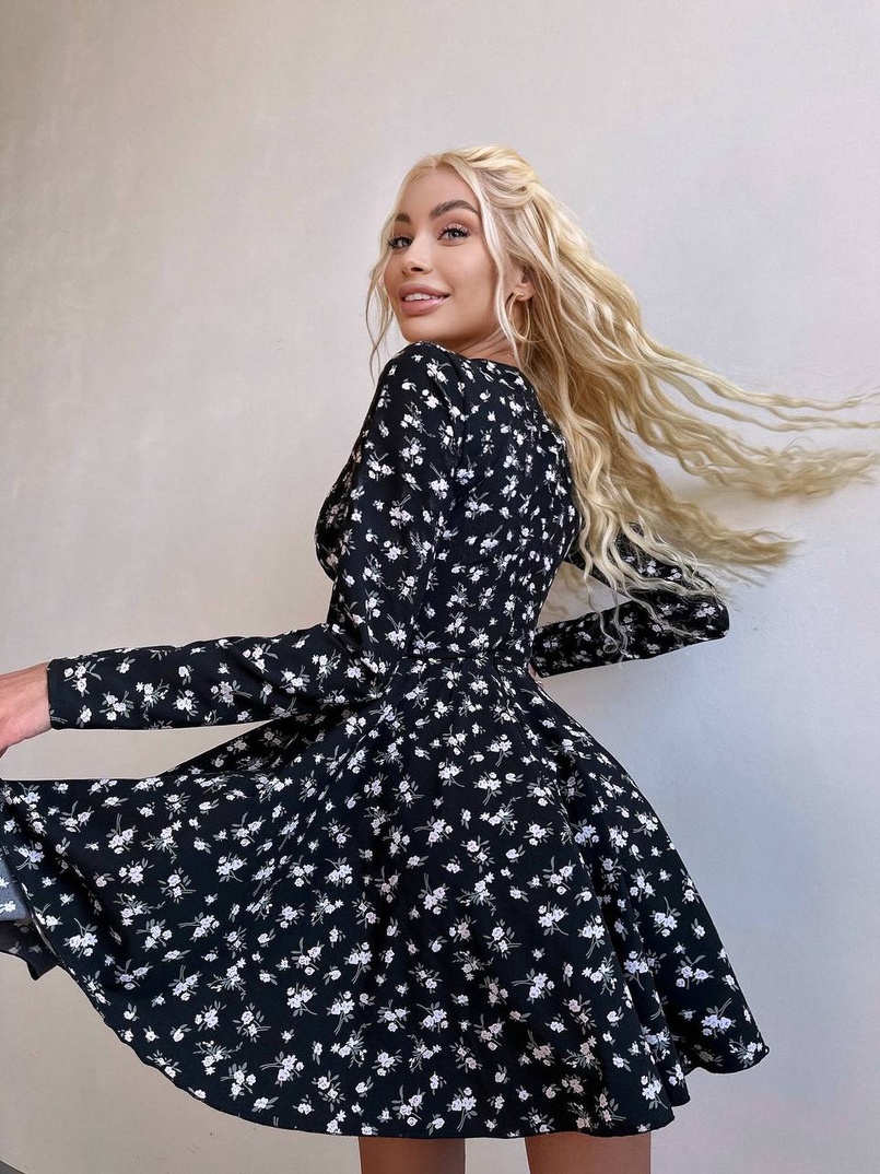 Корсетна сукня з пишною спідницею в квітковий Принт  Корсетна сукня з пишною спідницею в квітковий Принт  | PUSHKA SHOP