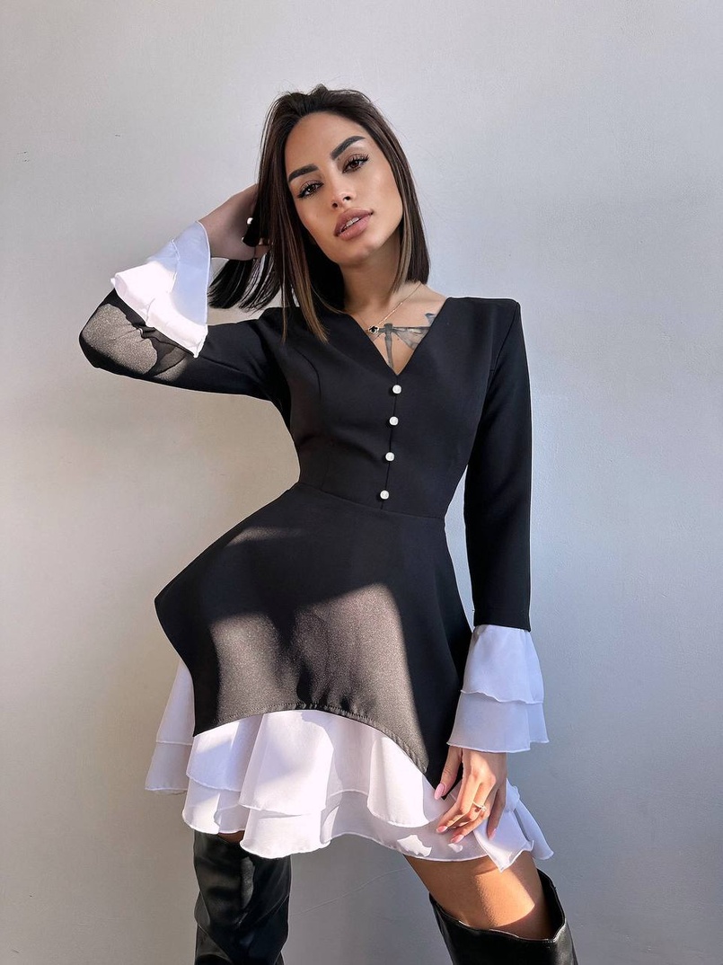 Сукня з воланами та ґудзиками Сукня з воланами та ґудзиками | PUSHKA SHOP