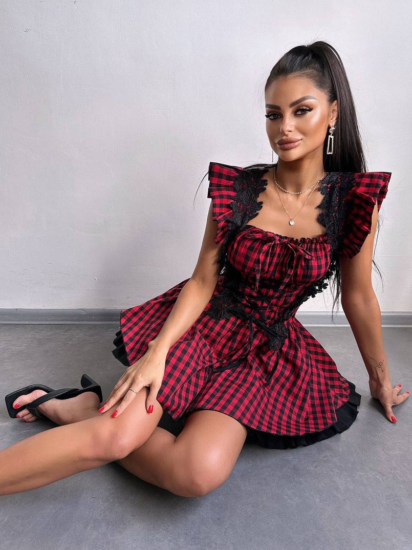 Сукня в клітинку декорована мереживом  | PUSHKA SHOP