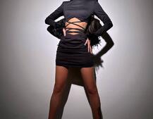 Комплект: топ із зав‘язками на талію + спідниця з драпіруванням Декор з натурального пір‘я Комплект: топ із зав‘язками на талію + спідниця з драпіруванням Декор з натурального пір‘я | PUSHKA SHOP