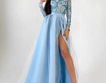 Платье-макси с пышной юбкой и блестящим верхом Платье-макси с пышной юбкой и блестящим верхом | PUSHKA SHOP