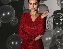 Сяюча сукня міні із завʼязкою на ніжці Сяюча сукня міні із завʼязкою на ніжці | PUSHKA SHOP