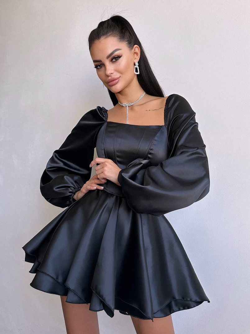 Атласна корсетна сукня з пишною подвійною спідницею та об‘ємними рукавами Атласна корсетна сукня з пишною подвійною спідницею та об‘ємними рукавами | PUSHKA SHOP