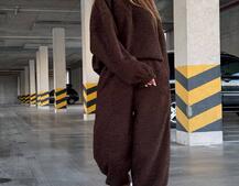 Теплий та мʼякий комплект: Обʼємний худі з капюшоном та штани з манжетами  Дуже приємний до тіла | PUSHKA SHOP