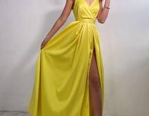 Платье макси с разрезом на юбке и запахом на груди Платье макси с разрезом на юбке и запахом на груди | PUSHKA SHOP