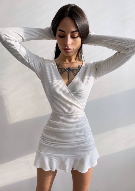 Трикотажное платье с присобранной юбкой | PUSHKA SHOP