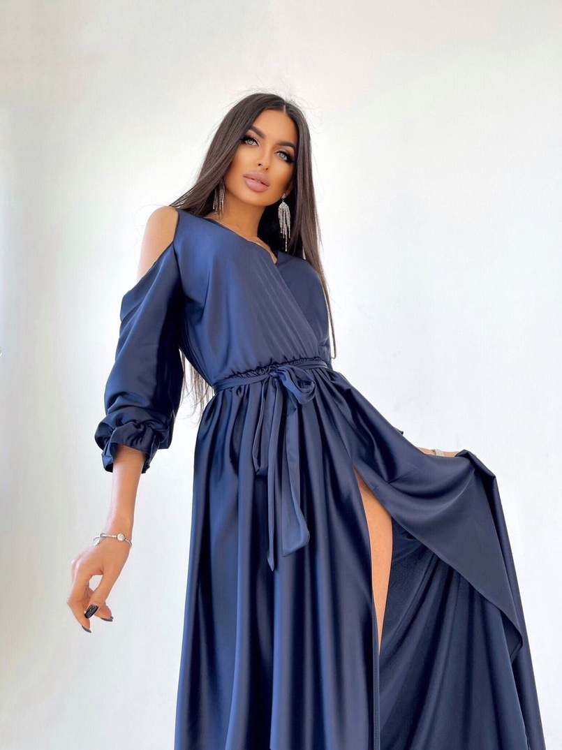 Шелковое платье макси с разрезом  | PUSHKA SHOP