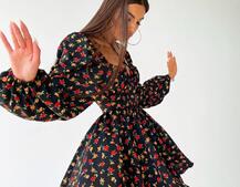 Цветочное платье с пышной юбкой и завязками на груди Цветочное платье с пышной юбкой и завязками на груди | PUSHKA SHOP