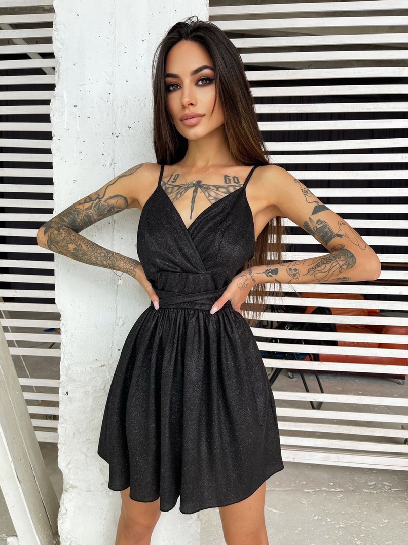 Блестящее платье с пышной юбочкой и завязками на талии  | PUSHKA SHOP