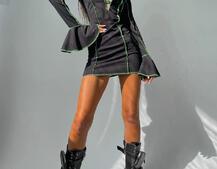 Трикотажное платье с контрастными элементами и шнуровкой  | PUSHKA SHOP