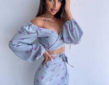 Квітковий комплект: топ із зав'язками на талії + спідниця міді з розрізом Квітковий комплект: топ із зав'язками на талії + спідниця міді з розрізом | PUSHKA SHOP