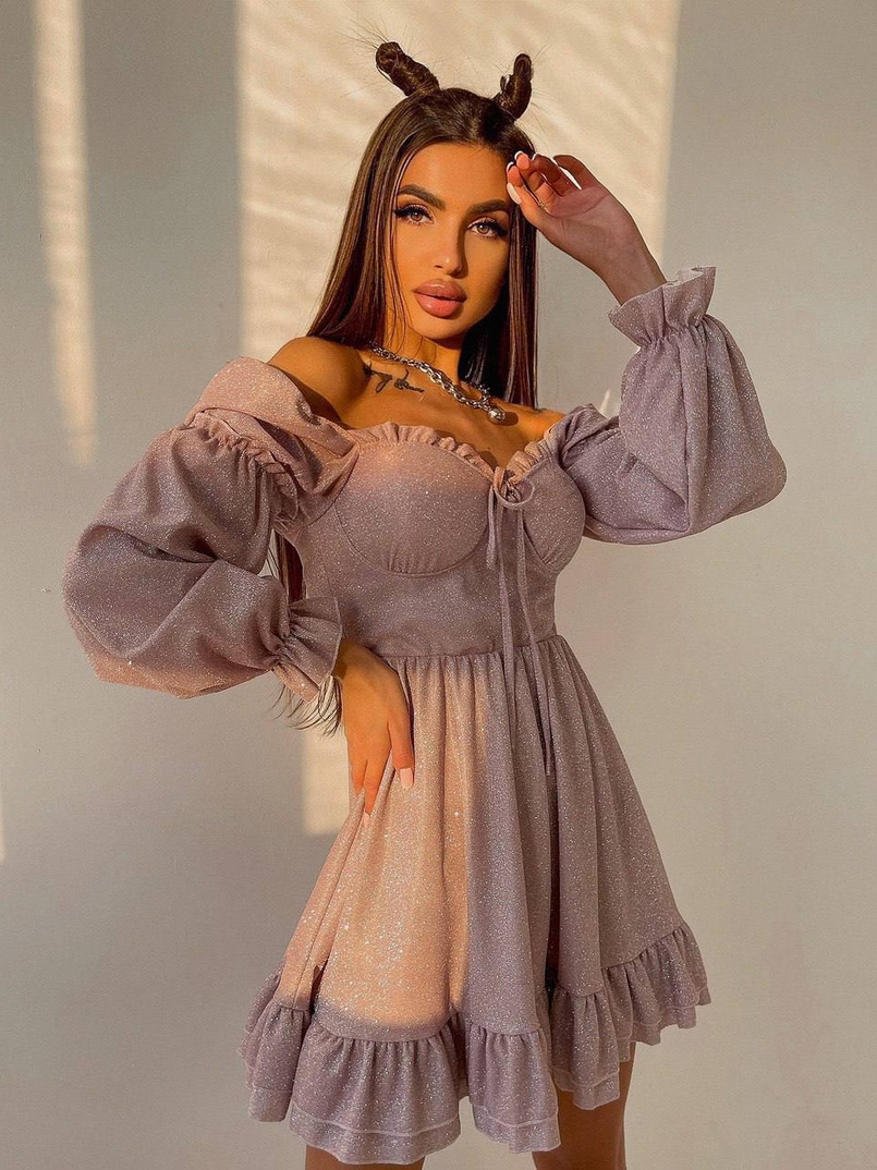 Блискуча сукня з оборками та чашками з ефектом push up | PUSHKA SHOP