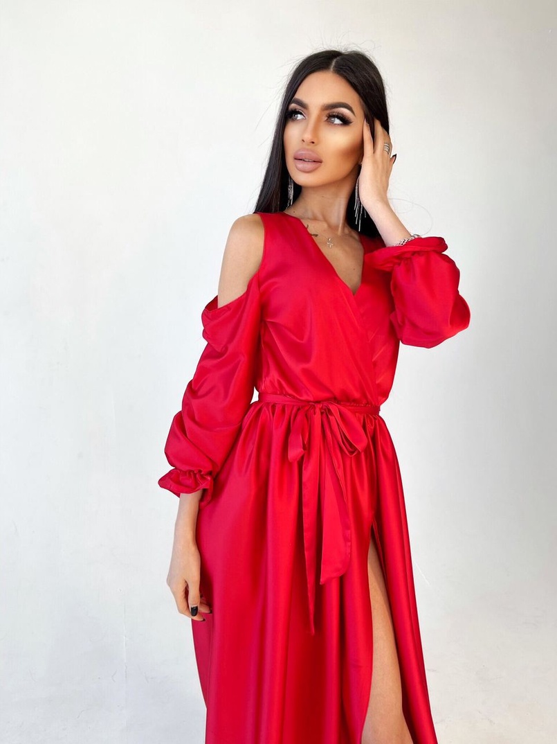 Шелковое платье макси с разрезом Шелковое платье макси с разрезом | PUSHKA SHOP