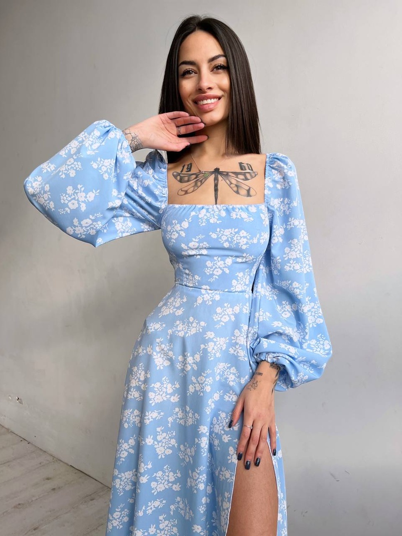 Цветочное платье-миди со шнуровкой на спинке и разрезом на ножке  Цветочное платье-миди со шнуровкой на спинке и разрезом на ножке  | PUSHKA SHOP