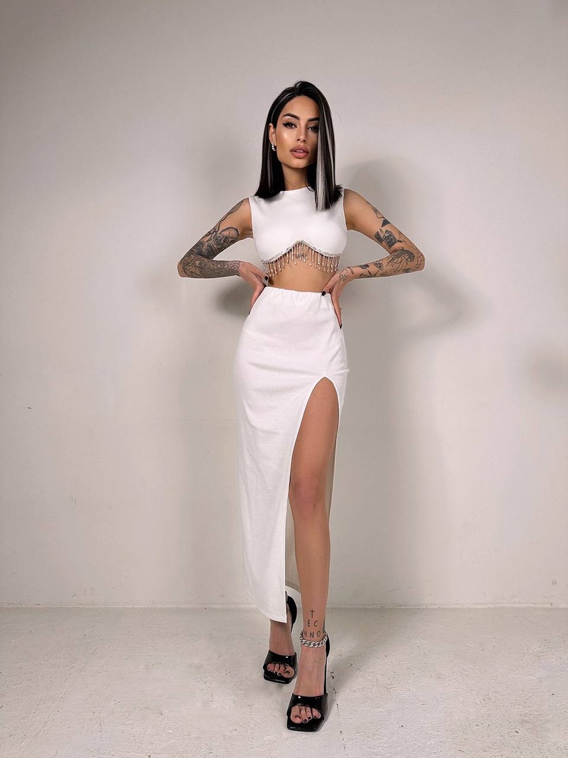 Комплект: топ з бахромою зі страз та спідниця з розрізом  | PUSHKA SHOP