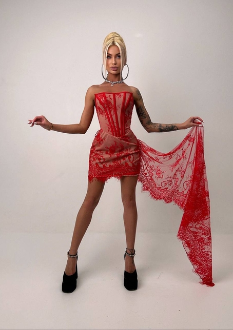 Мереживна сукня міні зі шлейфом   | PUSHKA SHOP